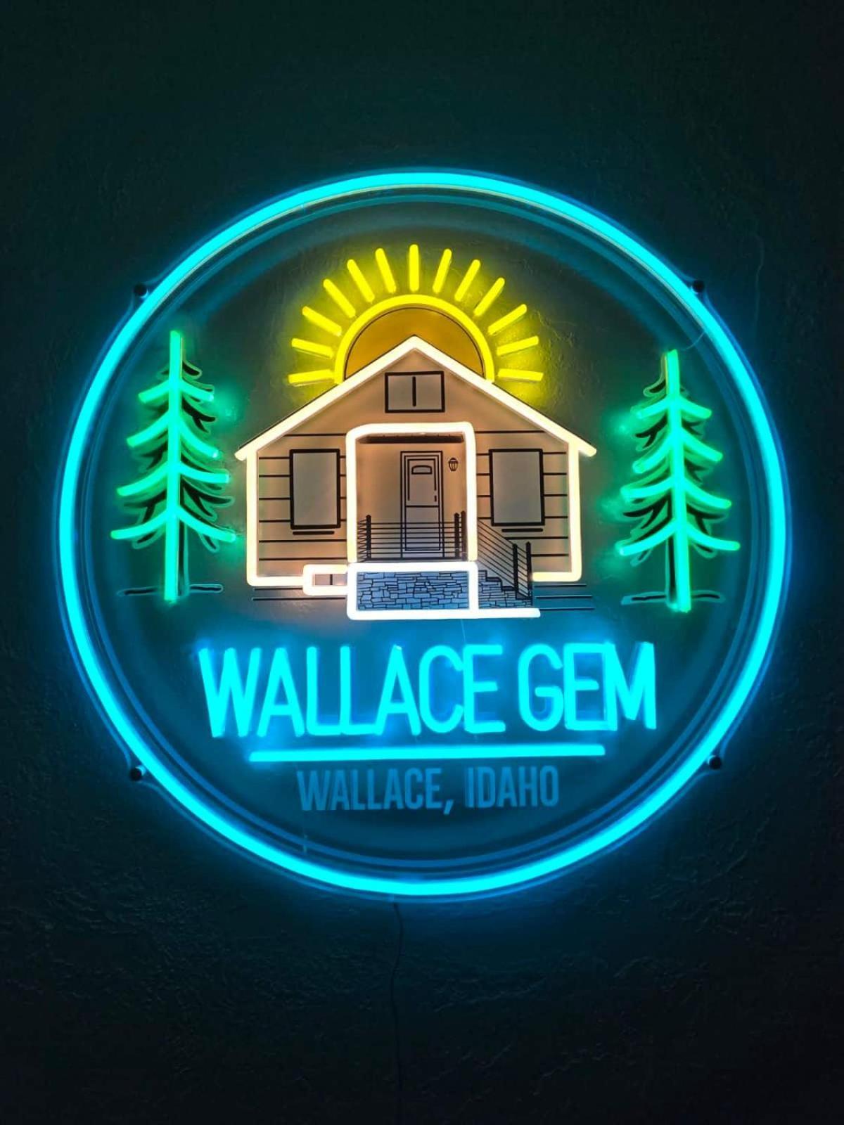 Close To Hiawatha Tr And Biking With Hot Tub Wallace Bagian luar foto